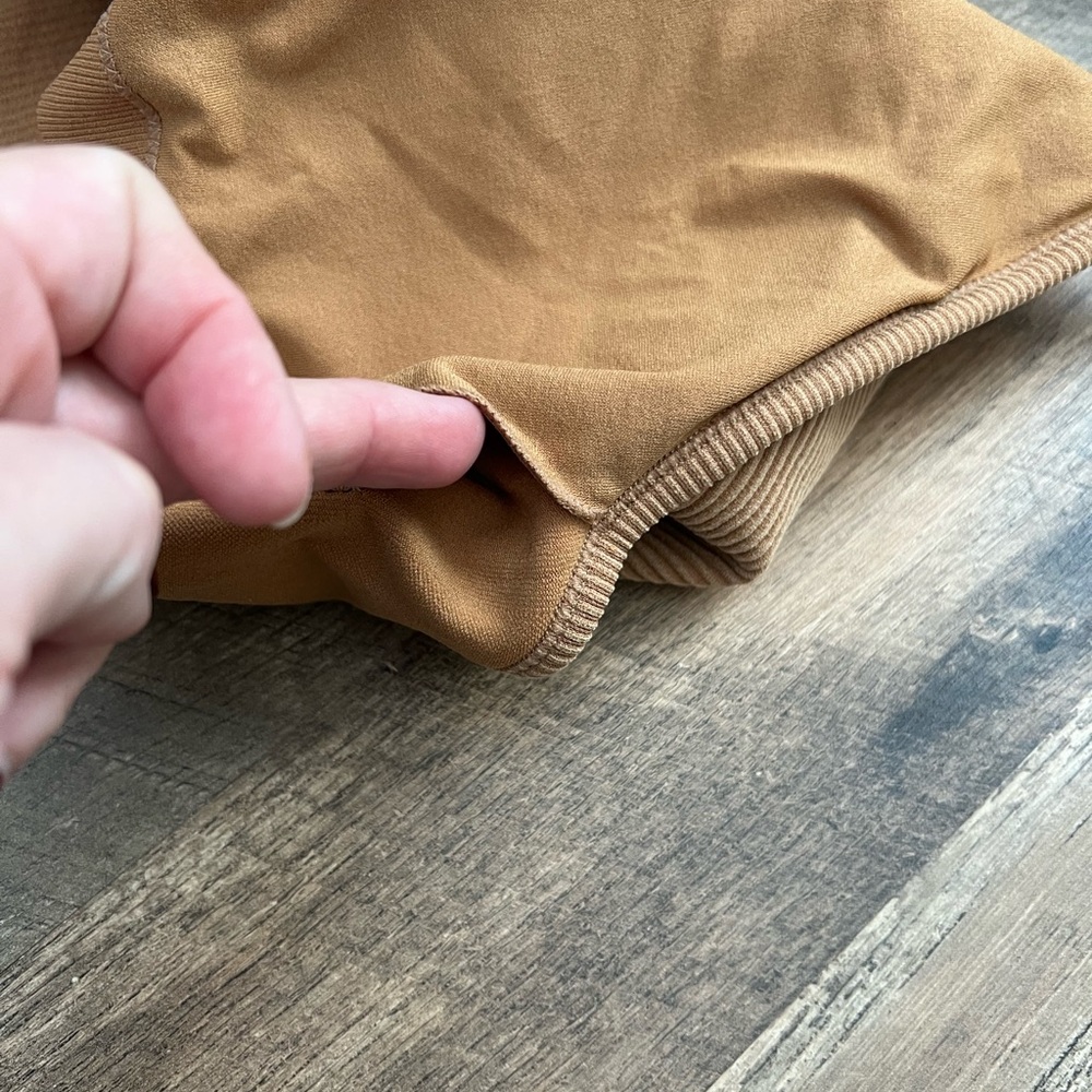 JoyLab Ribbed Tan Crop Top - Picture 9 of 9